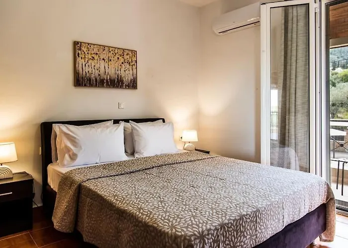 Azra * זקינטוס טאון