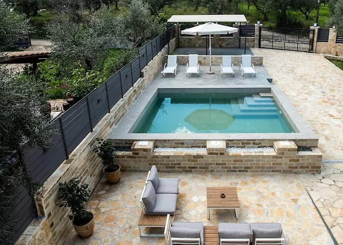 Azra * זקינטוס טאון